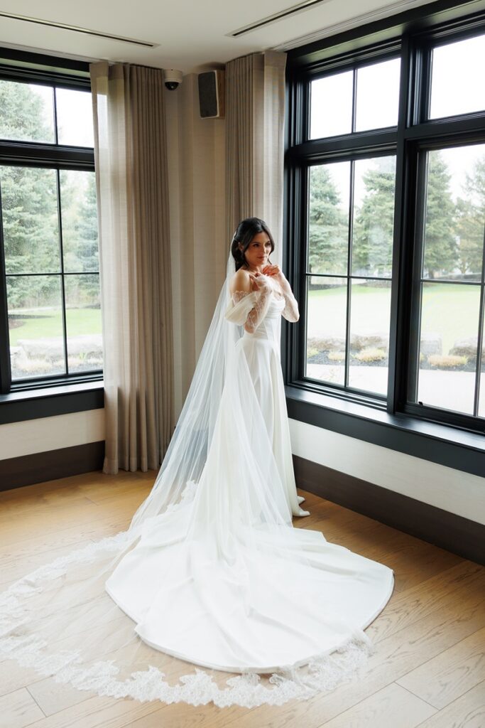 bride getting ready in the whistle bear woodland room